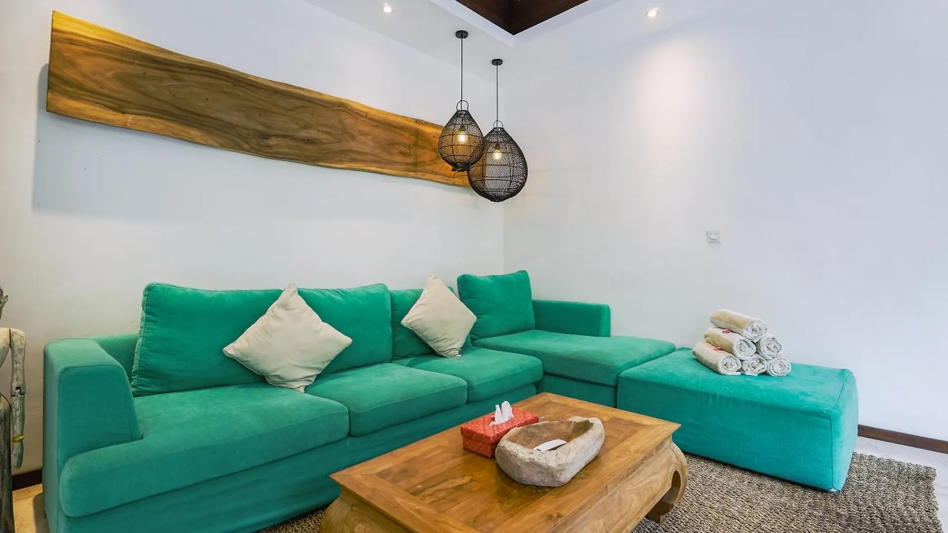 Frangipani Villa Mawe At Berawa Canggu